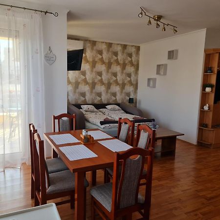Hajdúszoboszló Fischer Apartman 3 מראה חיצוני תמונה