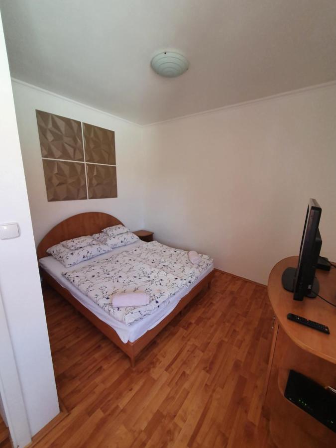 Hajdúszoboszló Fischer Apartman 3 מראה חיצוני תמונה
