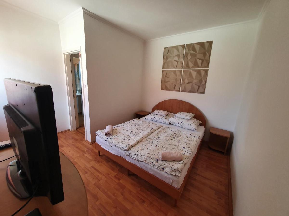 Hajdúszoboszló Fischer Apartman 3 מראה חיצוני תמונה