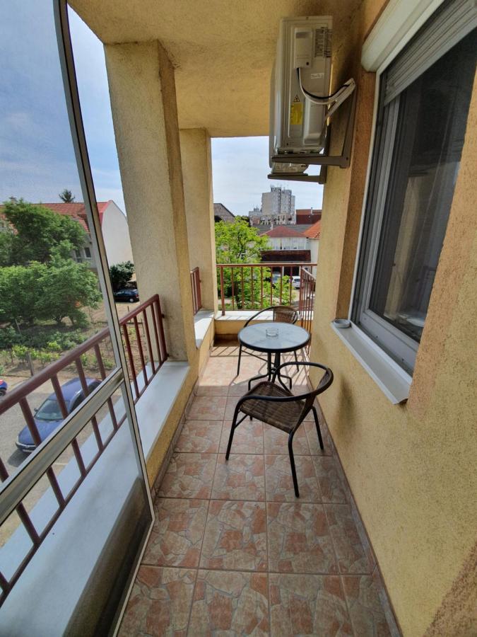 Hajdúszoboszló Fischer Apartman 3 מראה חיצוני תמונה